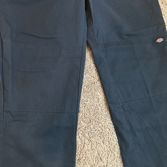 Dickies Men's Loose Fit Black Work Pants 2 Pairs Size 42x30 - Picture 3 of 6